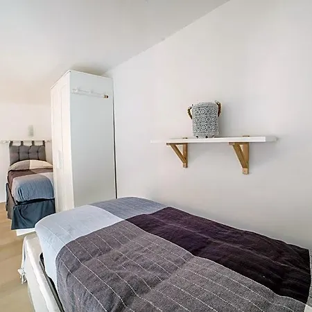 Bed In לינה וארוחת בוקר *