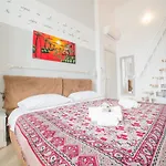 Bed In Neapel
